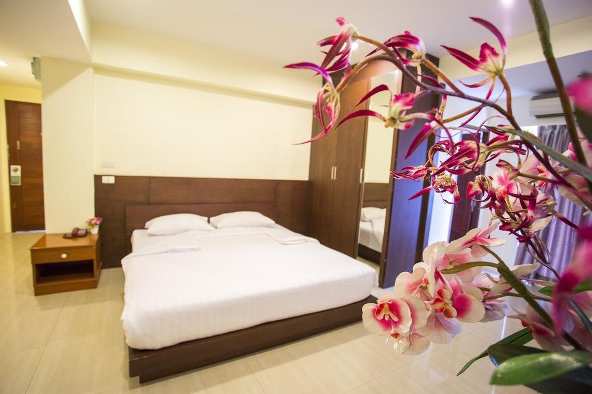 The Loft Resort Bangkok Esterno foto