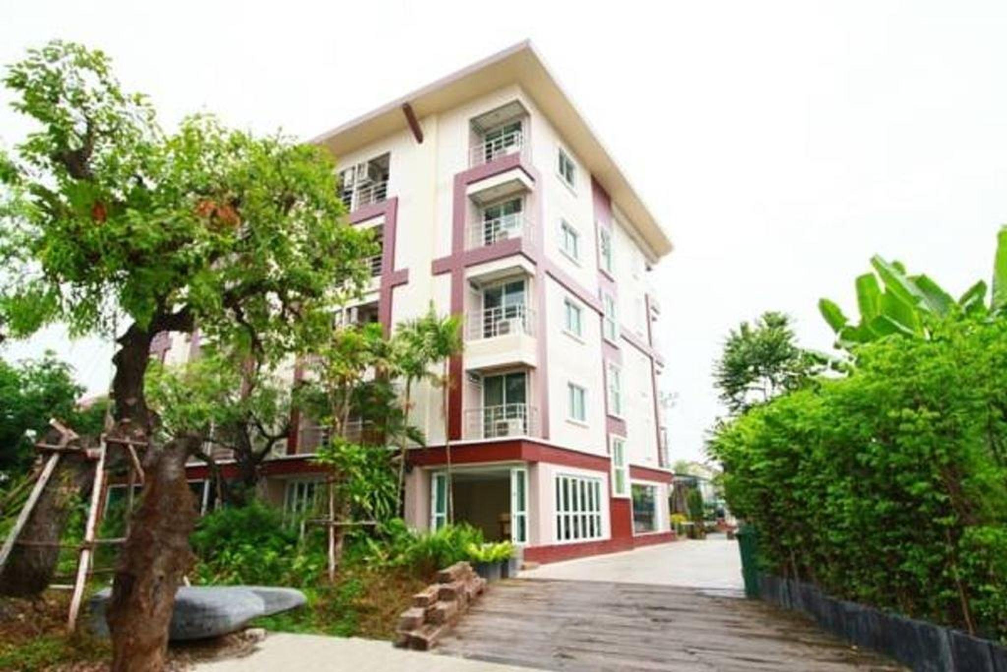 The Loft Resort Bangkok Esterno foto