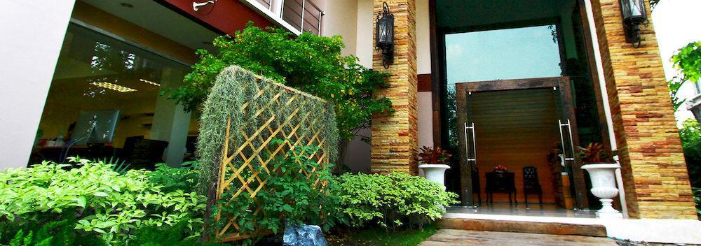 The Loft Resort Bangkok Esterno foto