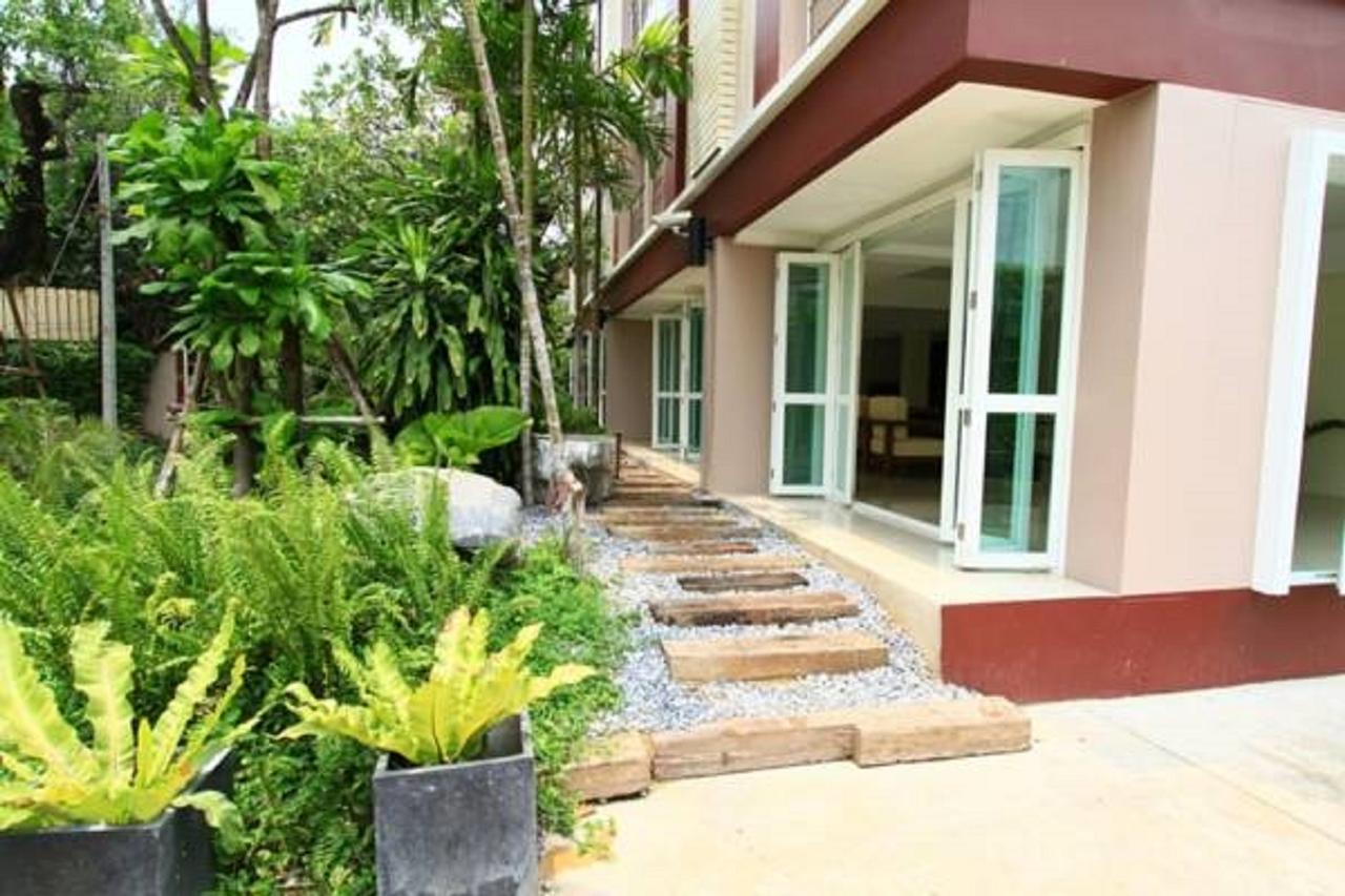 The Loft Resort Bangkok Esterno foto