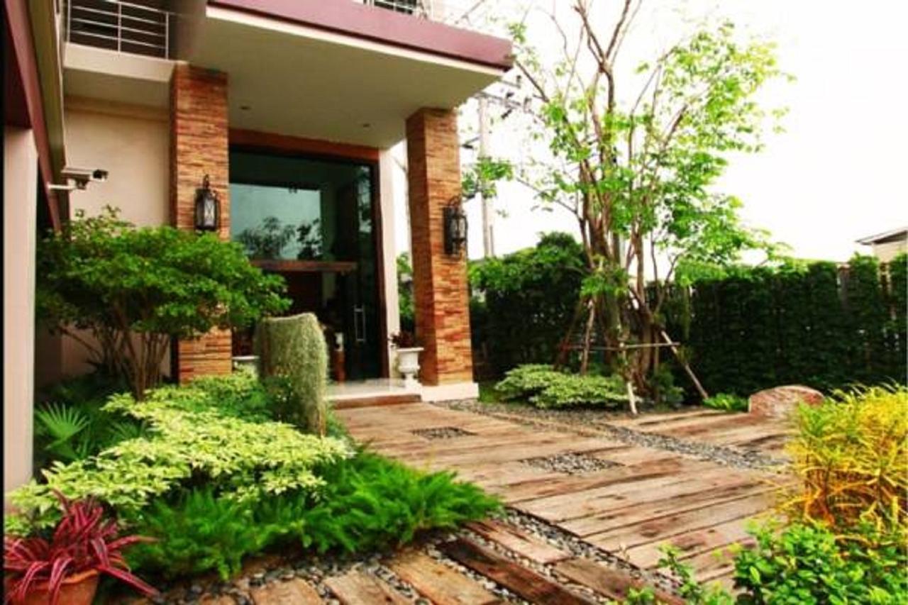 The Loft Resort Bangkok Esterno foto