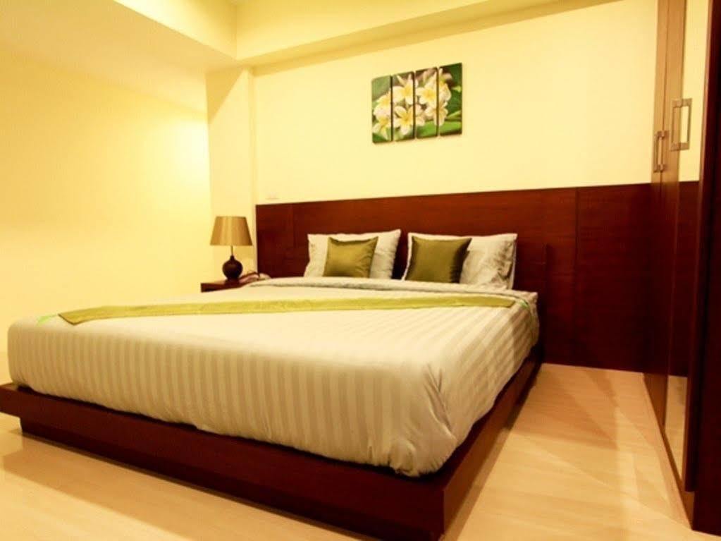 The Loft Resort Bangkok Esterno foto